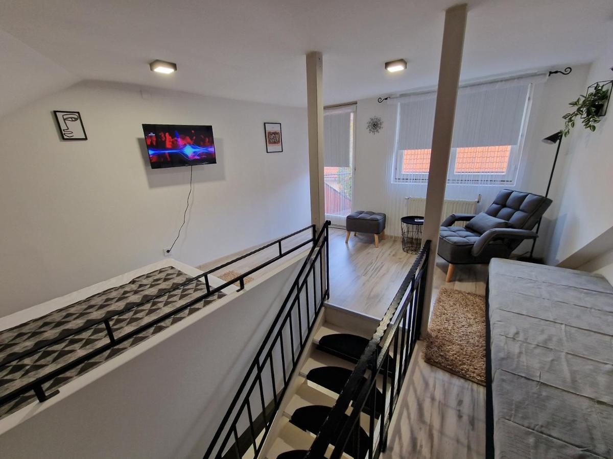 Schmidt Apartman Miskolc Belvarosaban Kültér fotó